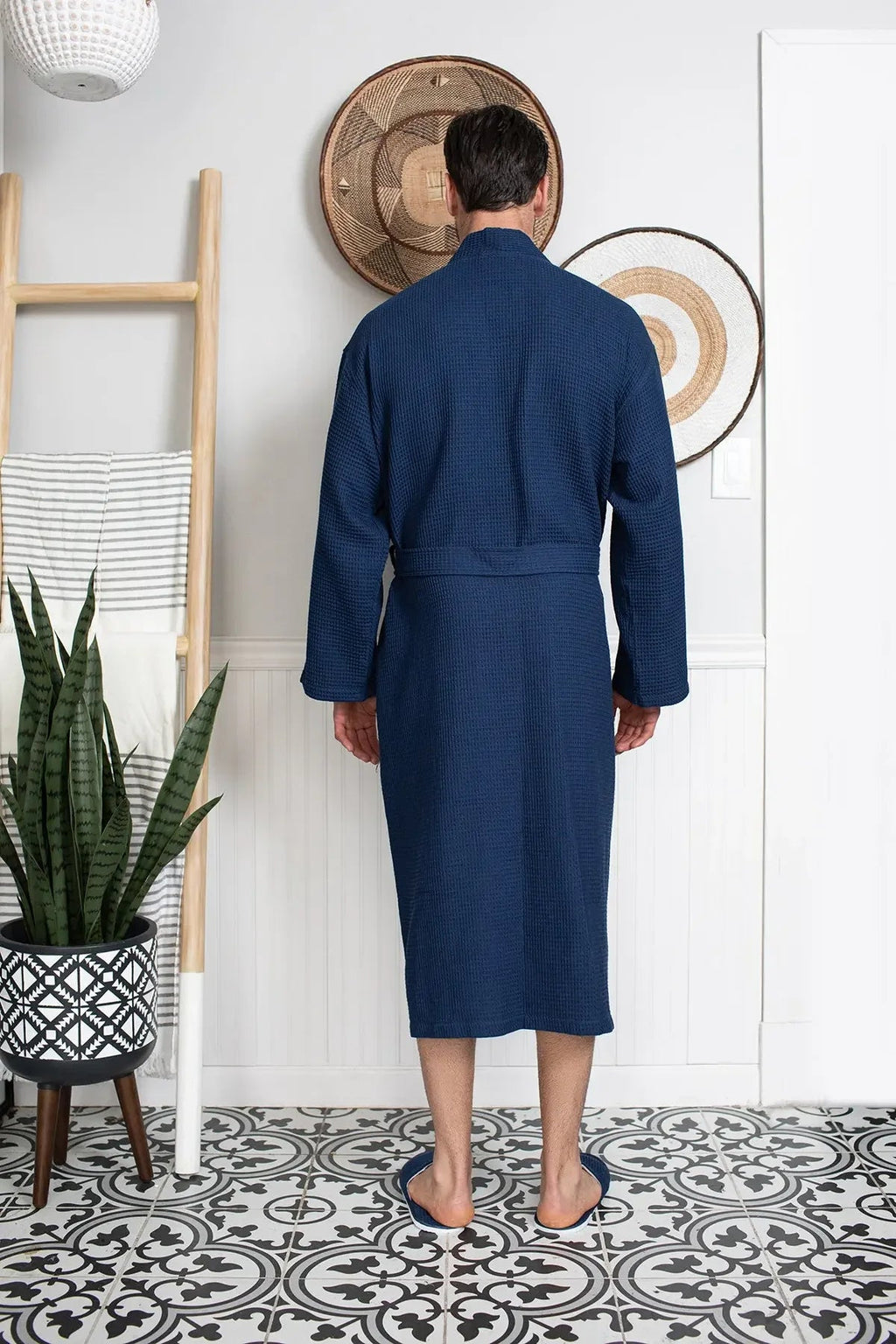 Lotus Linen Men's Lightweight Waffle Bathrobe – Kimono Collar