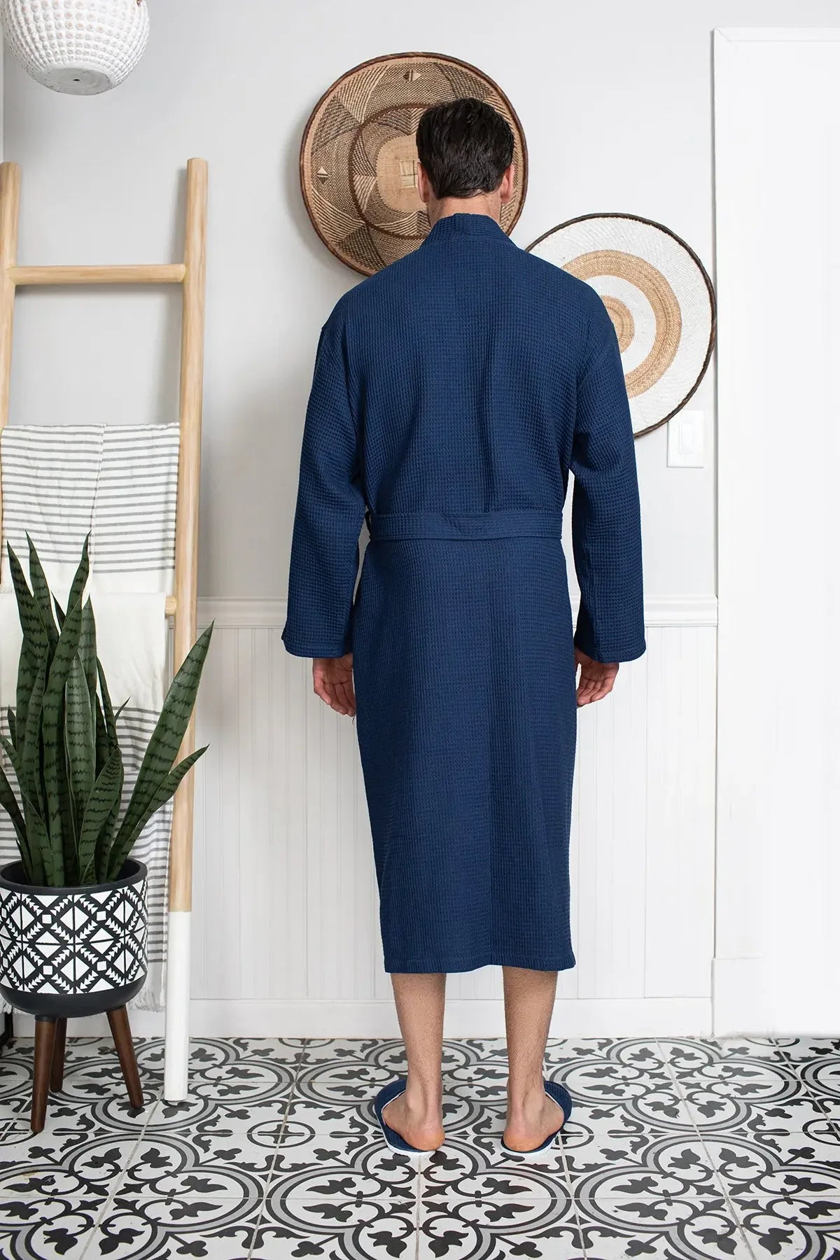 Lotus Linen Men's Lightweight Waffle Bathrobe – Kimono Collar