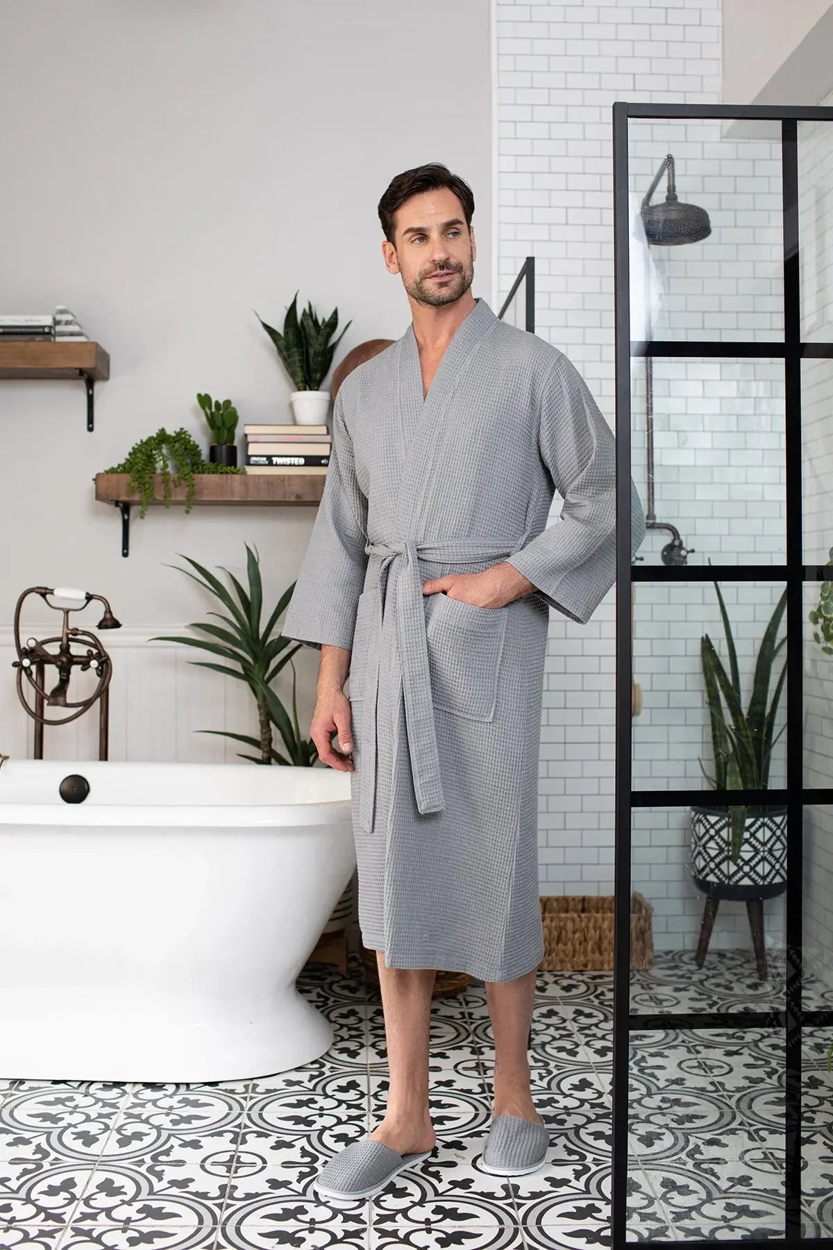 Lotus Linen Men's Lightweight Waffle Bathrobe – Kimono Collar