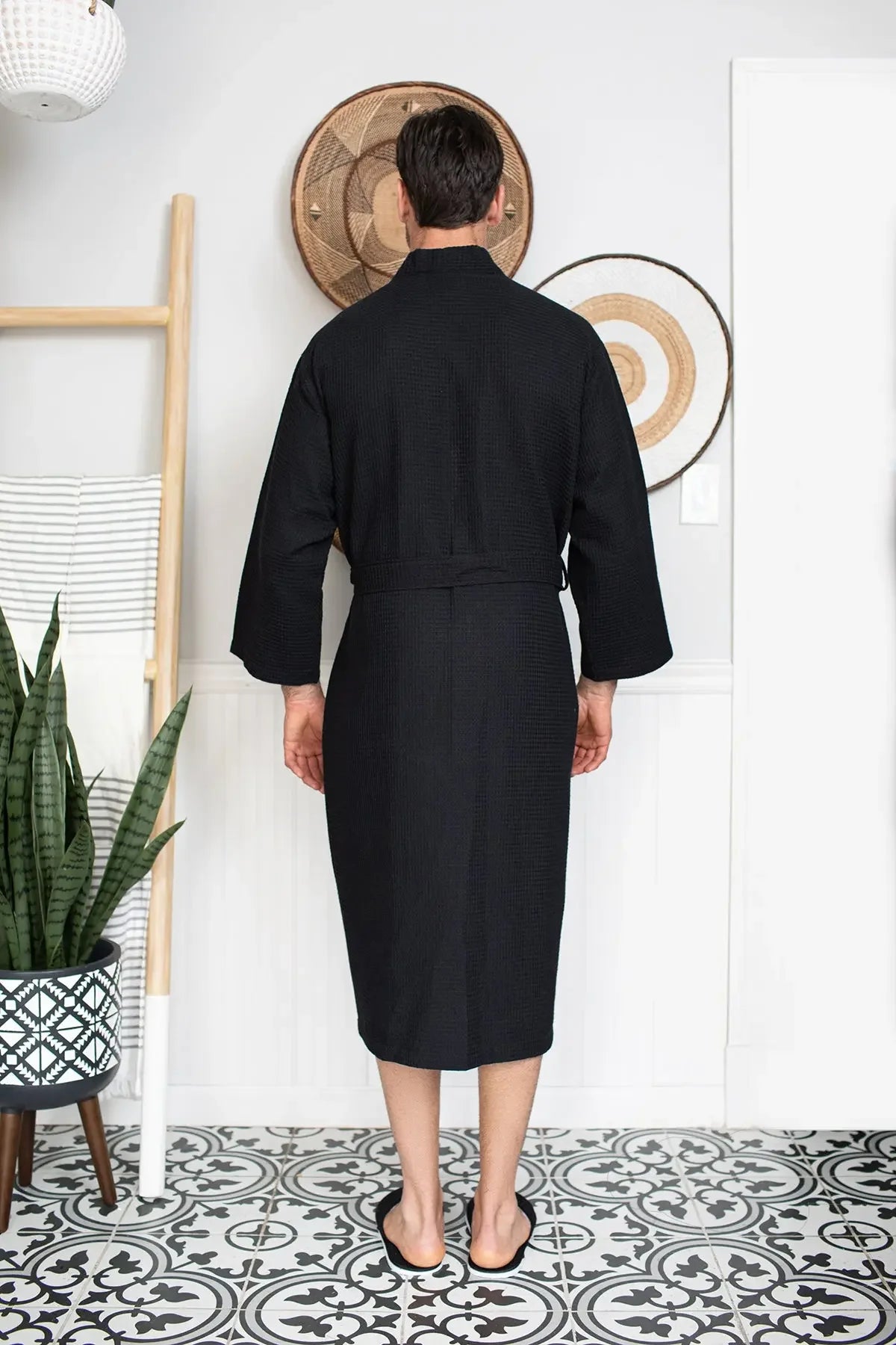 Lotus Linen Men's Lightweight Waffle Bathrobe – Kimono Collar